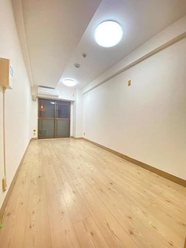 �y���ԁE���r���O�z�@