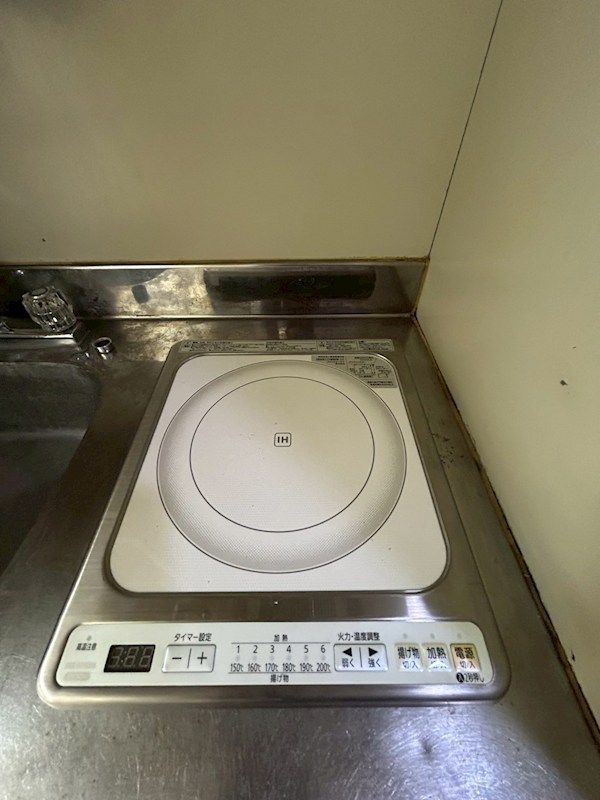 �y�L�b�`���z�@