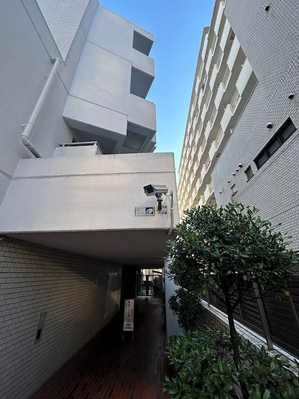 �y�Z�L�����e�B�z�@