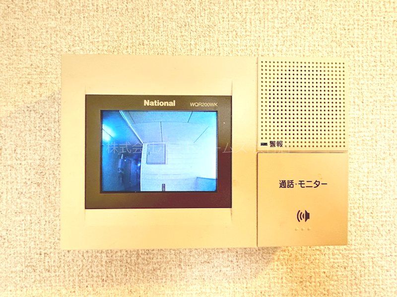 �y�Z�L�����e�B�z�@���j�^�t���C���^�[�z��