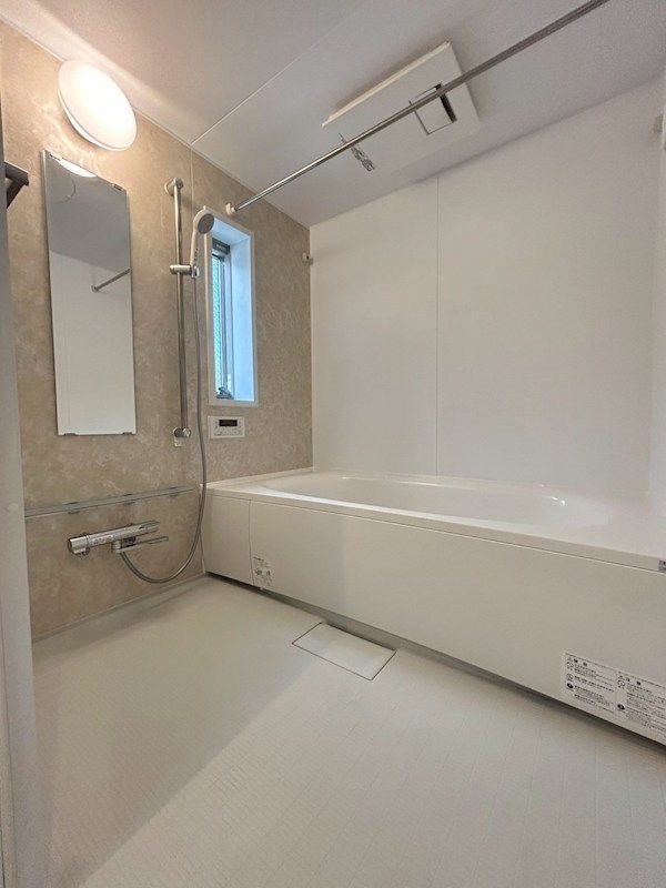 �y�o�X�z�@�L�X1�؃o�X���[���i1616�T�C�Y�j�ŉ��K�Ȗ����B