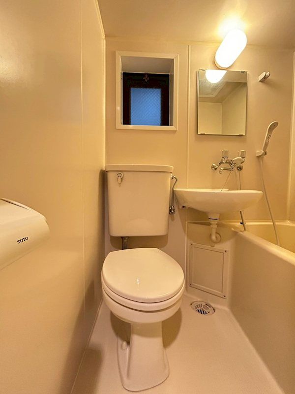 �y�g�C���z�@�g�C��