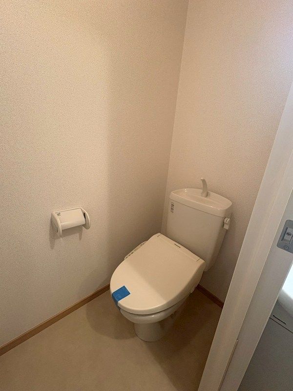 �y�g�C���z�@�����g���ꏊ������A���K�ɁB