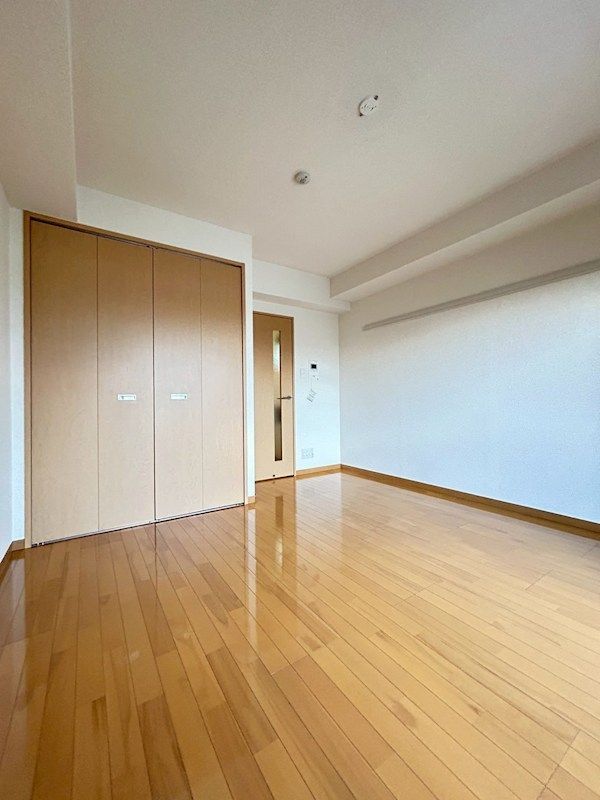 �y���ԁE���r���O�z�@