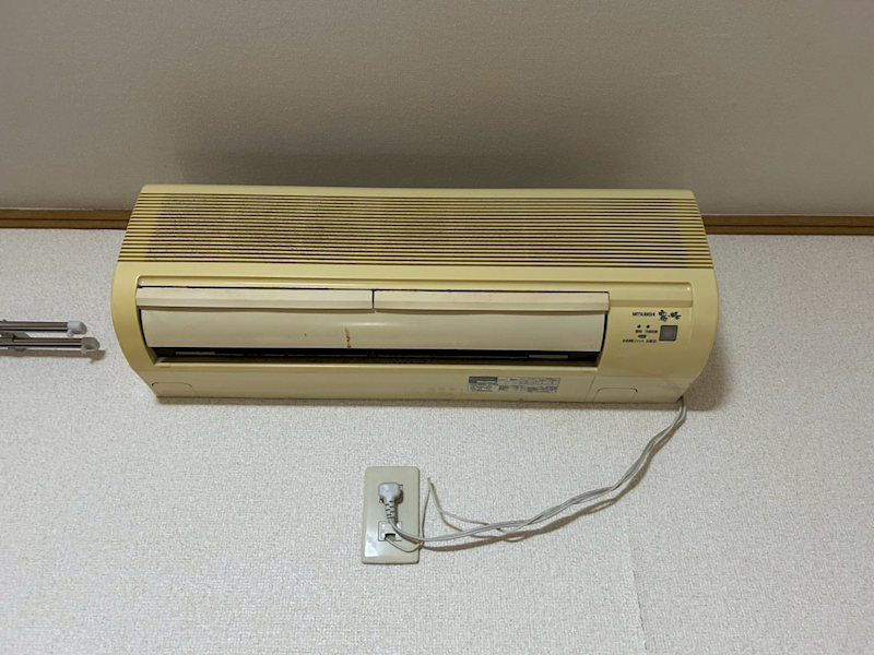 �y���̑��ݔ��z�@�ݔ��̃G�A�R���I