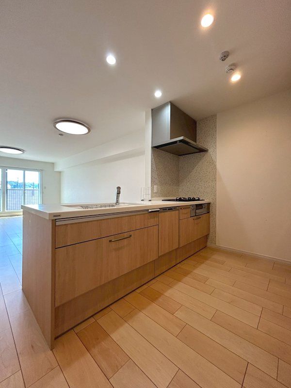 �y�L�b�`���z�@