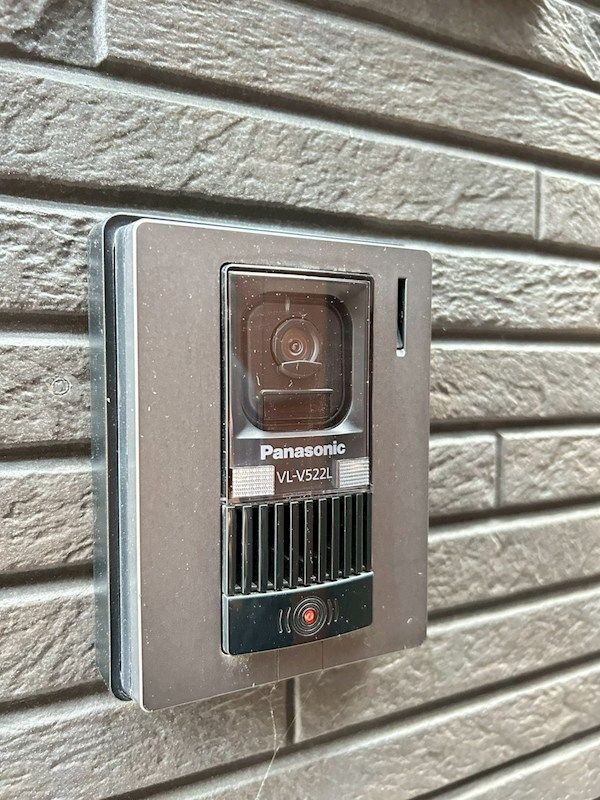 �y�Z�L�����e�B�z�@