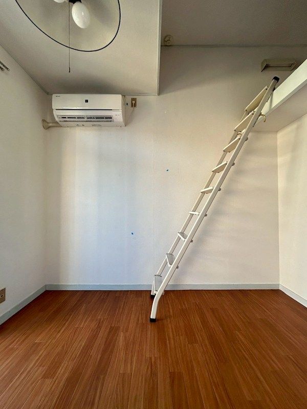 �y���̑������E�X�y�[�X�z�@