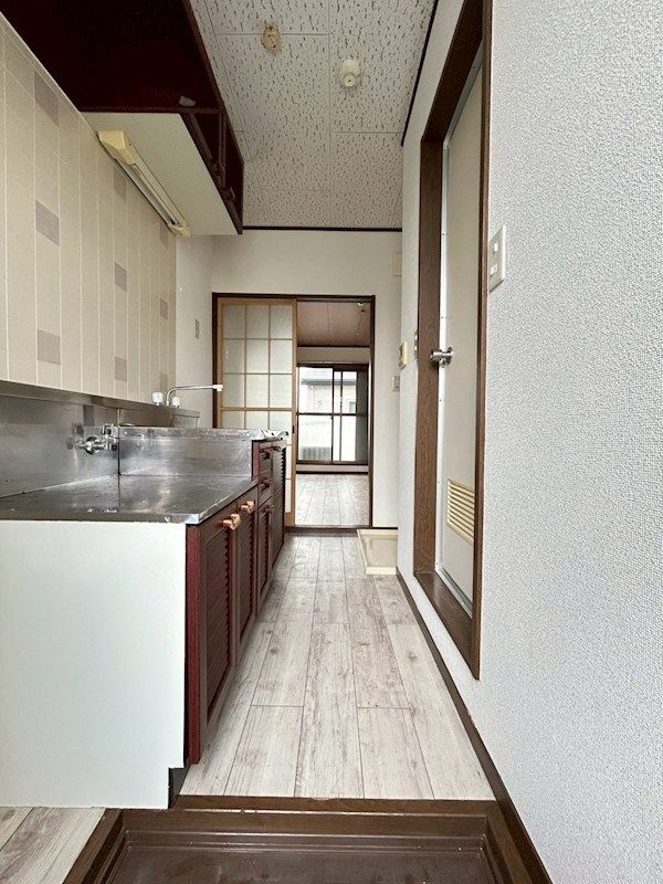 �y���ցz�@���ւ���n�܂�A�����������B