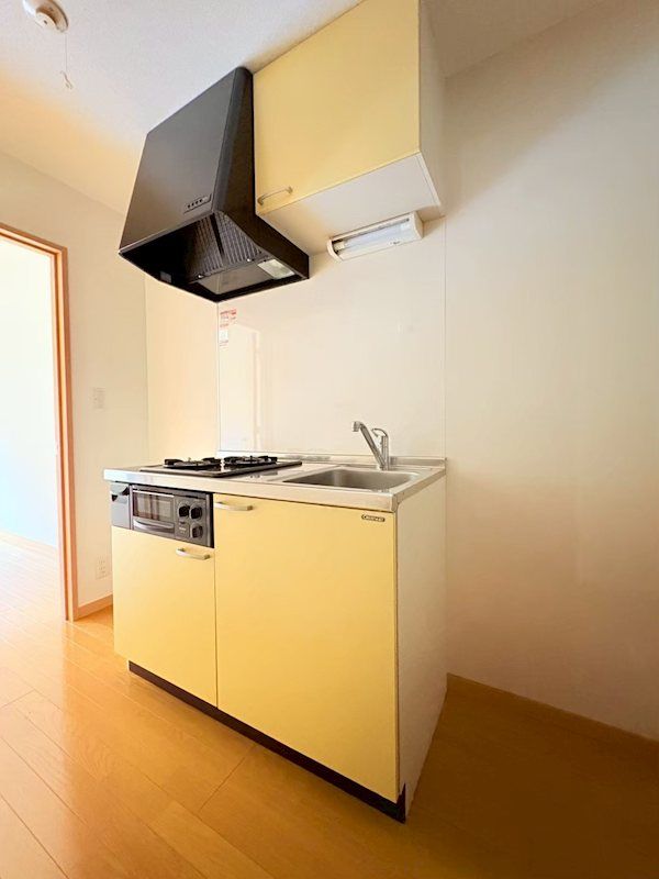 �y�L�b�`���z�@