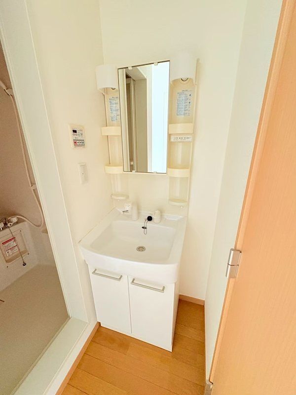 �y���ʏ��z�@