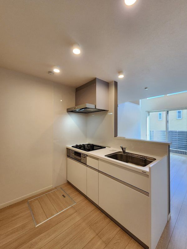 �y�L�b�`���z�@