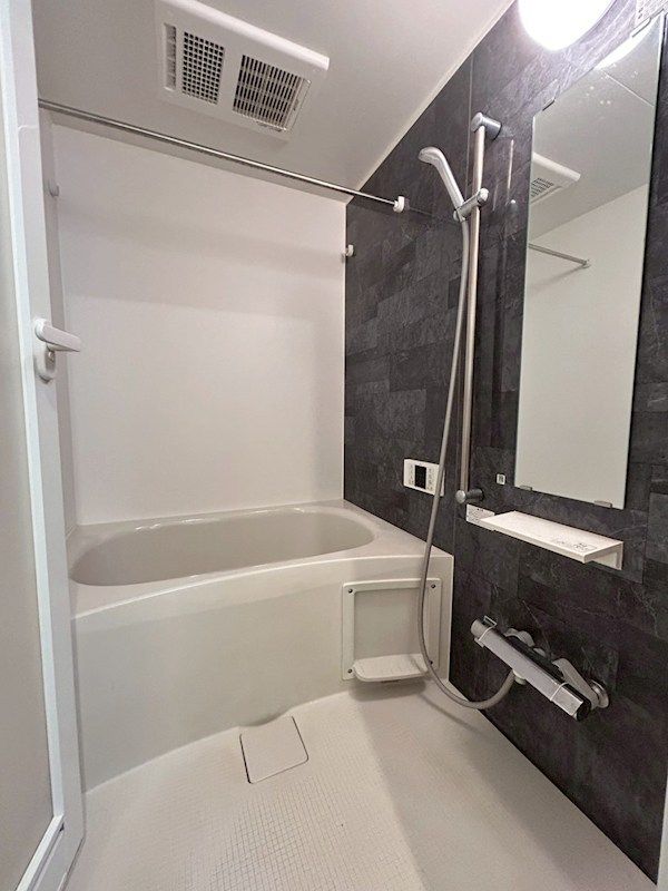 �y�o�X�z�@�l�C�̃o�X�g�C���ʐ݌v�B�Ɨ�������Ԃŉq���I�Ɏg�p�ł��A����̔����������胊�t���b�V���B