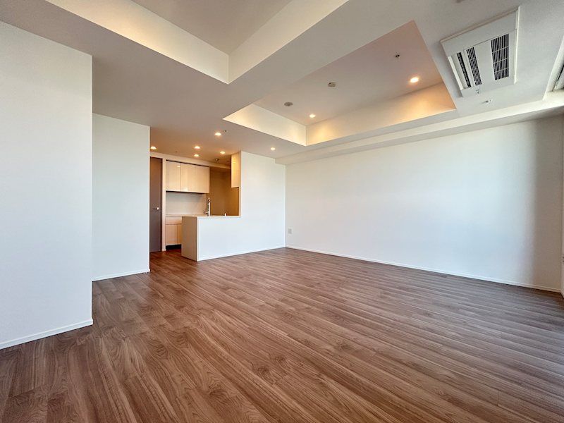 �y���ԁE���r���O�z�@