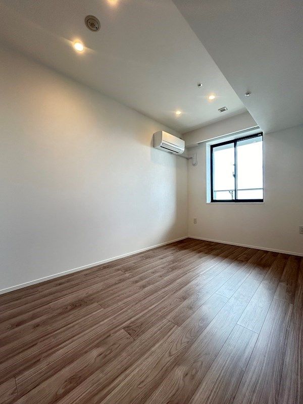 �y�Q���z�@