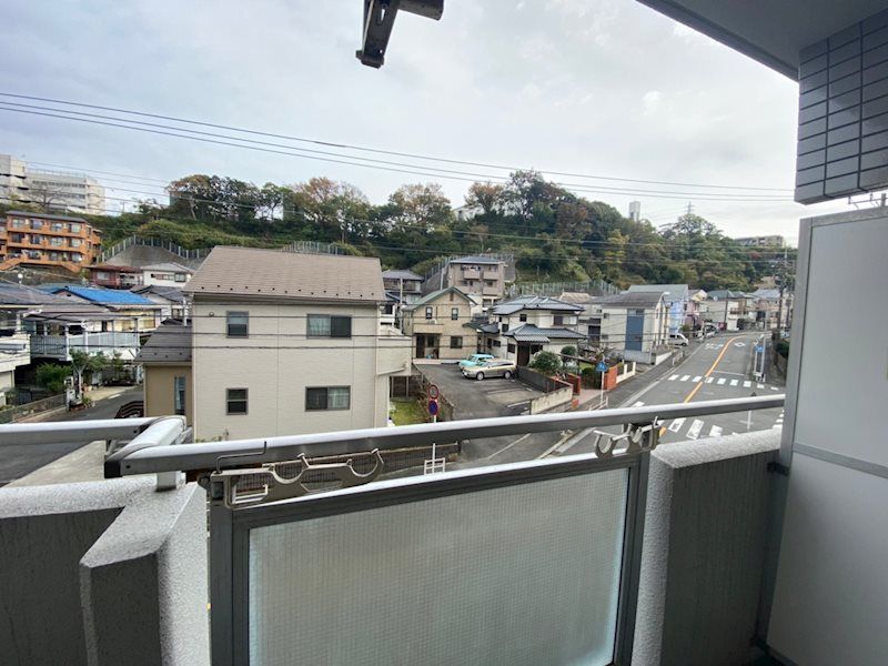 �y���]�z�@