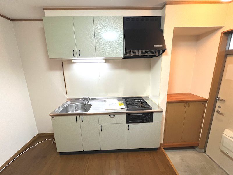 �y�L�b�`���z�@