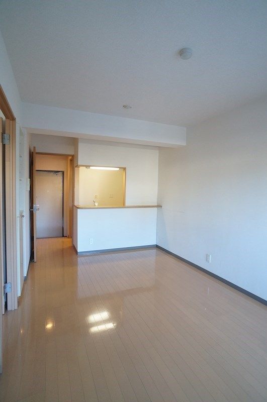 �y���ԁE���r���O�z�@