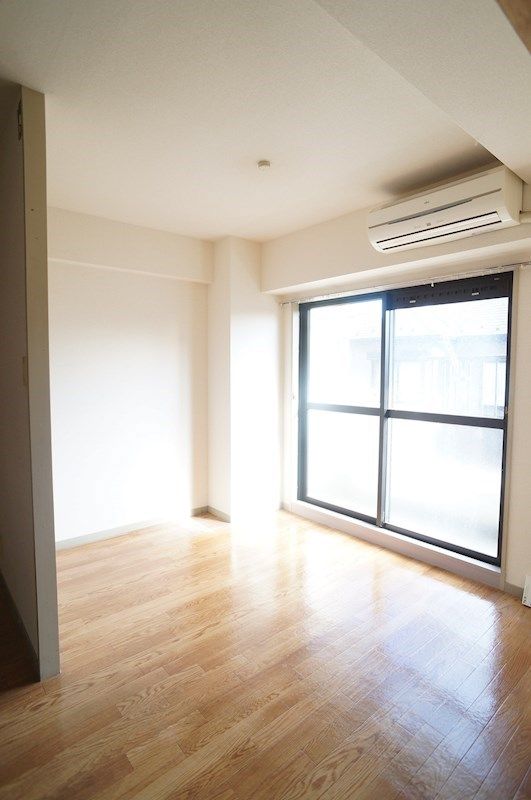 �y���ԁE���r���O�z�@