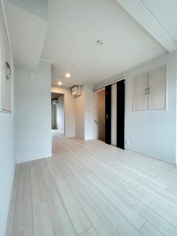 �y���ԁE���r���O�z�@