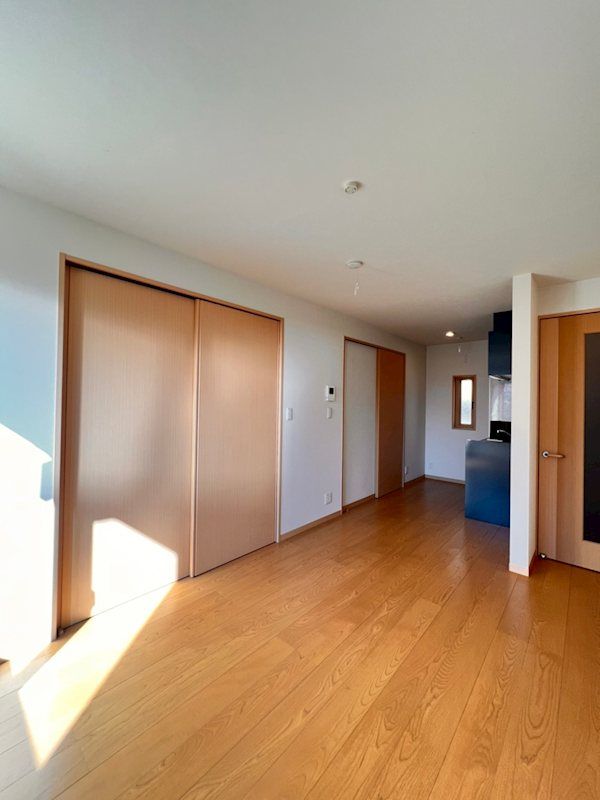 �y���ԁE���r���O�z�@