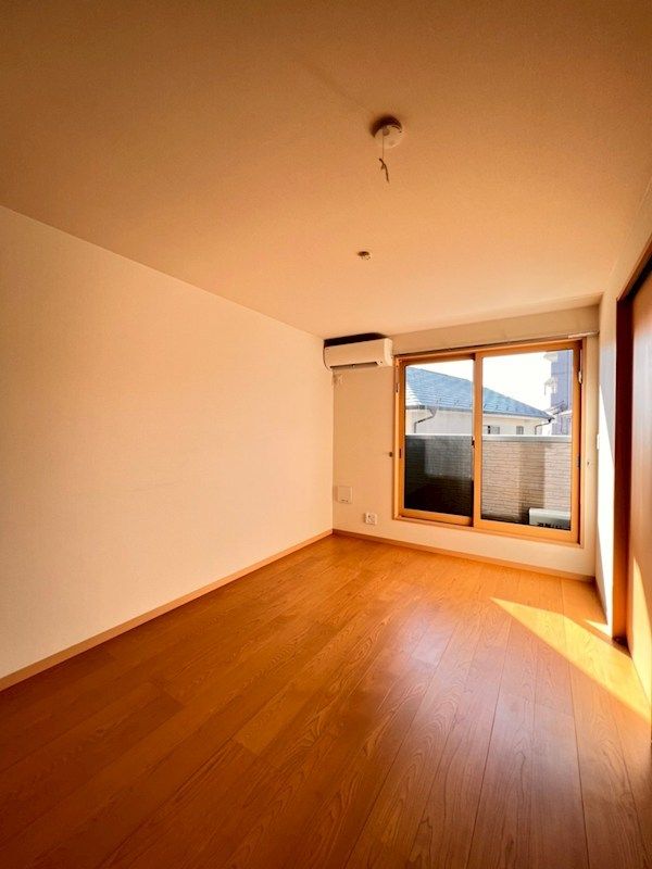 �y���̑������E�X�y�[�X�z�@