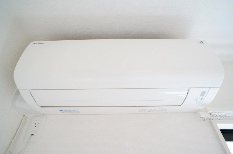 �y���̑��ݔ��z�@��N�����K�ɉ߂�����G�A�R�������B