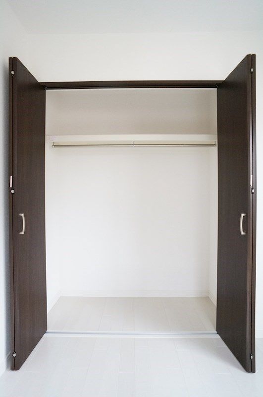 �y���[�z�@�ߗނ̎��[�ɕ֗��ȃN���[�[�b�g�B