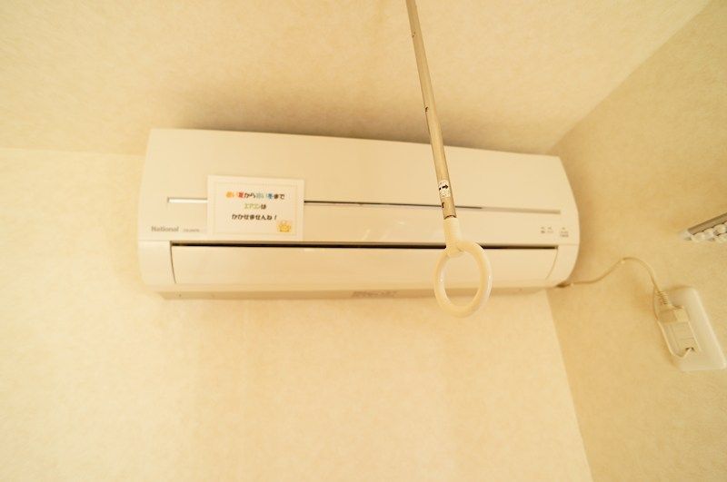 �y���̑��ݔ��z�@��N�����K�ɉ߂�����G�A�R�������B