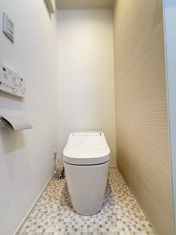 �y�g�C���z�@�l�C�̃o�X�g�C���ʁB�������֍��t���̃g�C���ŁA���������q���I�����K�ɉ߂����邨�����ł��B