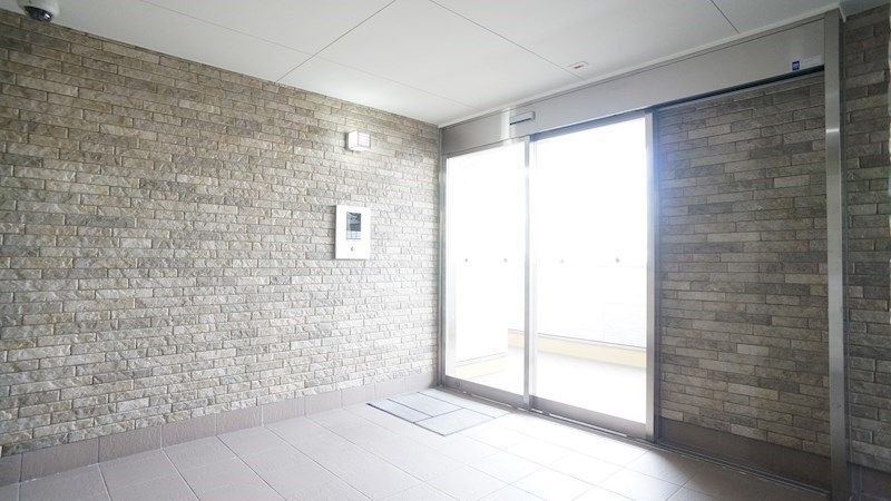 �y�G���g�����X�z�@