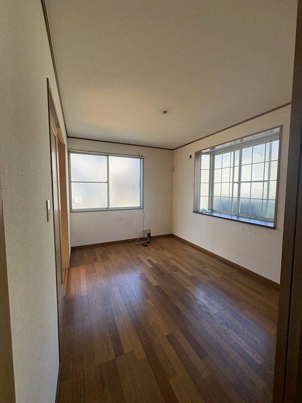 �y�Q���z�@�G�A�R���ݒu�\��