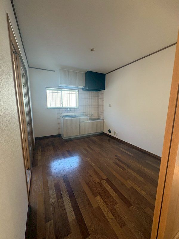 �y���ԁE���r���O�z�@