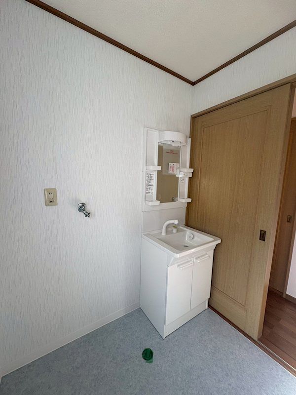 �y���ʏ��z�@