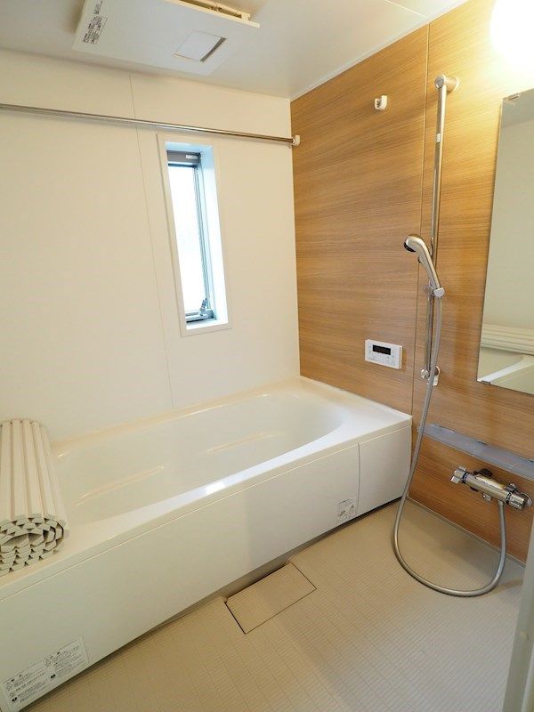 �y�o�X�z�@�L�X1�؃o�X���[���i1616�T�C�Y�j�ŉ��K�Ȗ����B