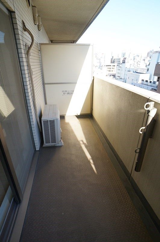 �y�x�����_�z�@�x�����_�͊O�������\�Ȑ݌v�B�V�C�̗ǂ����͂����l�̉��ŁA�J�̓��͗��������@�łƎg���������֗��ł��B